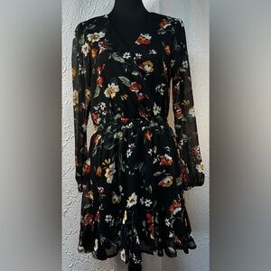 Trixxi- Women’s Black Floral Long Sleeve Mini Dress (L)